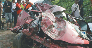 Cop among 3 killed in LD, Kunak crashes